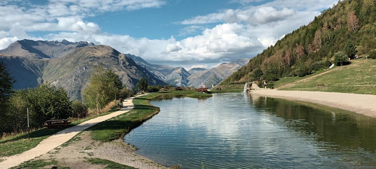 Chez Gaspard Le Montagnard لو دوز آلب المظهر الخارجي الصورة
